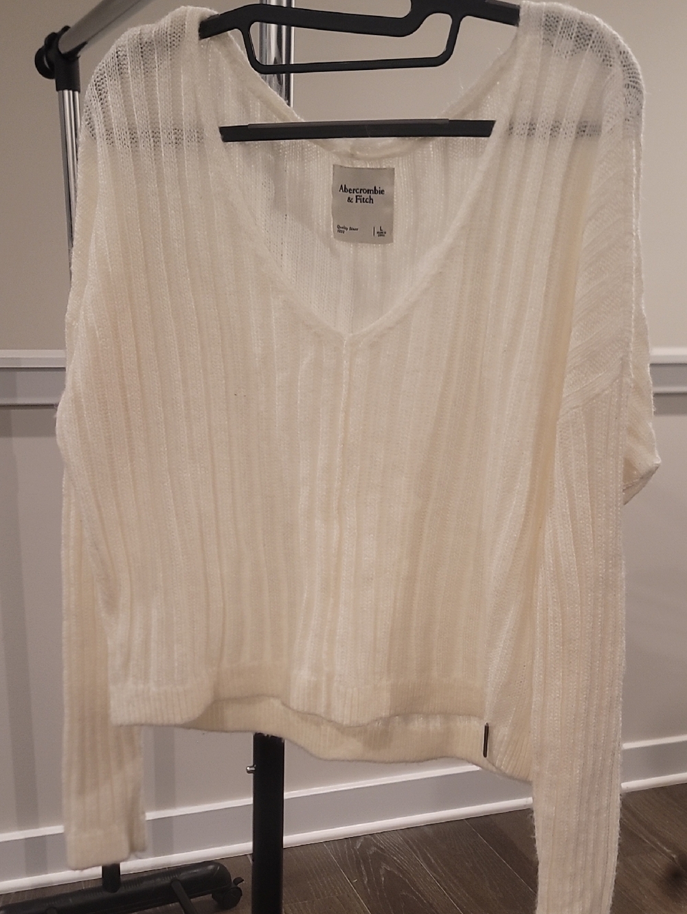 Abercrombie & Fitch Women's Off-White V-Neck Ribbed Sweater